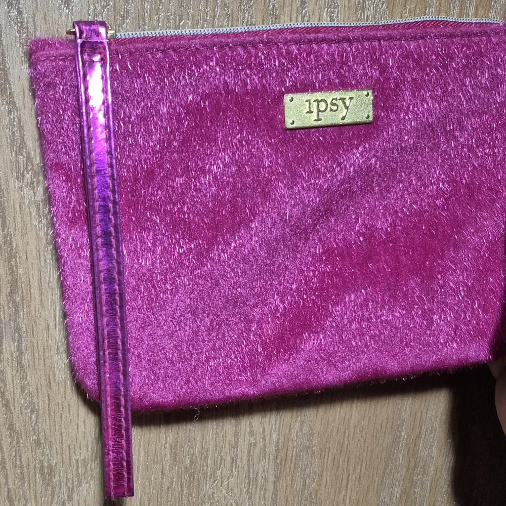 Ipsy Glam Bag December 2016 Carpe P.M. Pink Fuzzy Cosmetic Makeup Bag